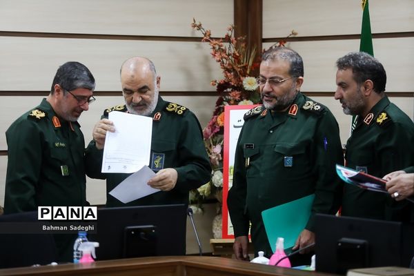 افتتاحیه ۳۰۵۰ طرح محرومیت زدایی مردم‌ پایه بسیج