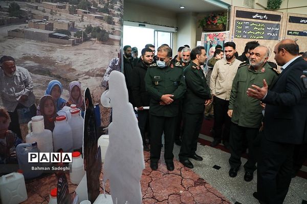 افتتاحیه ۳۰۵۰ طرح محرومیت زدایی مردم‌ پایه بسیج