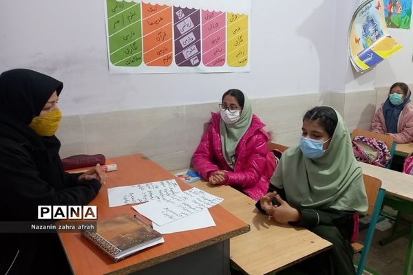 برگزاری جلسات اعضای شورای دانش‌آموزی در مدارس رودهن