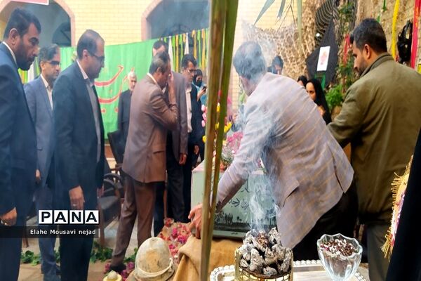مراسم استقبال و وداع از پیکر مطهر شهید گمنام در دبیرستان شاهد ثارالله  برازجان