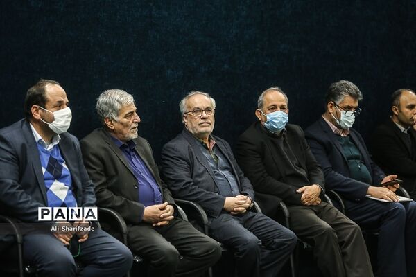 مراسم ختم پدر رئیس دانشگاه تهران