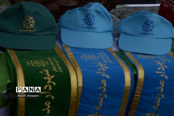 اجرای طرح شهردار مدرسه در دبیرستان هیات امنایی شهید عاشوری منطقه ۱۴