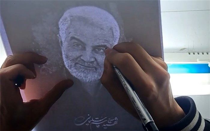 روایت دانش‌آموز هنرمند مدرسه نوین‌آفرین رودهن از هنر و علاقه‌اش به شهید سلیمانی/فیلم