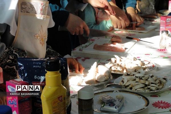 برگزاری کارگاه آموزش آشپزی مادران و دختران در فشافویه
