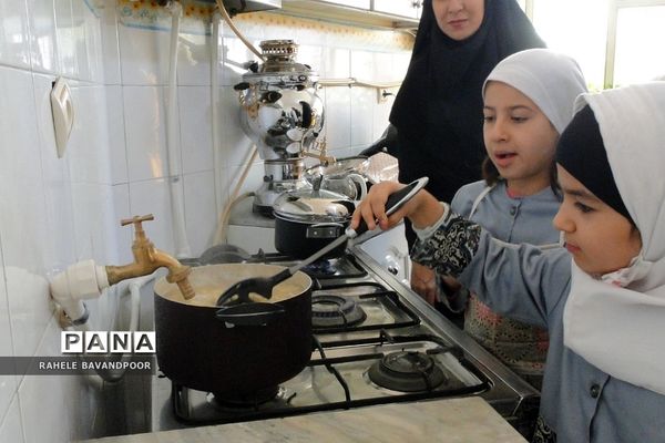 برگزاری کارگاه آموزش آشپزی مادران و دختران در فشافویه