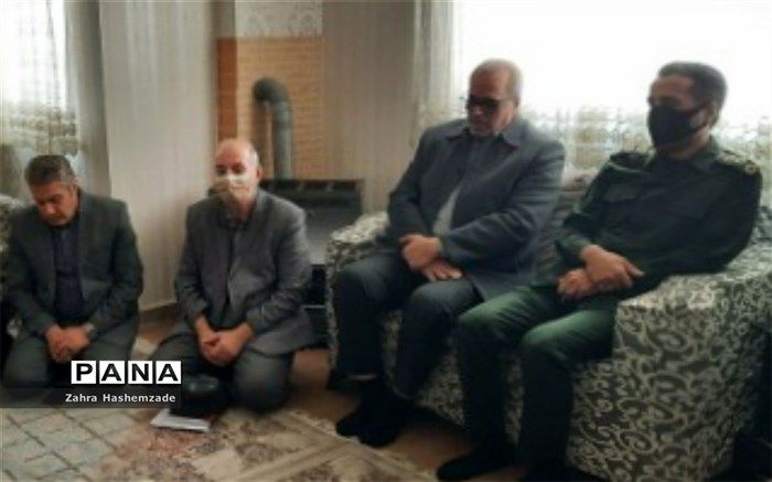 انقلاب اسلامی به برکت خون شهدا به جایگاه والایی رسیده است