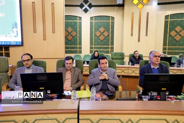 نشست تخصصی مدیران‌کل استان‌ها و مسئولان ادارات ارزیابی عملکرد آموزش و پرورش قطب ۴ کشوری