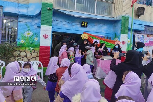 جشن میلاد حضرت زهرا(س) و تکریم مادران در دبستان مبعث ناحیه 3 شیراز