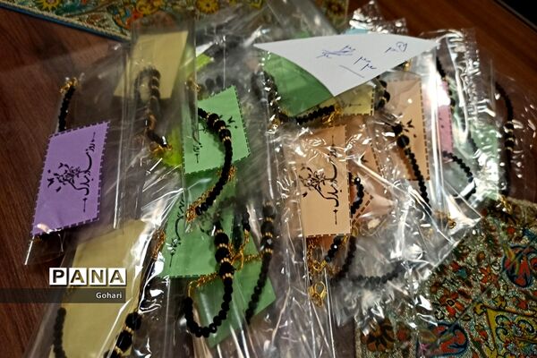 جشن میلاد حضرت فاطمه زهرا (س) در دبستان نیایش منطقه ۱۳