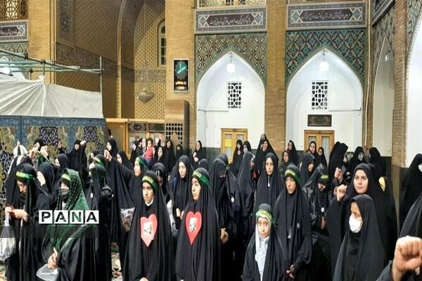 مراسم تقدیر از دانش‌آموزان برتر مراکز دار القرآن‌های آموزش و پرورش نواحی هفتگانه مشهد در حرم مطهر امام رضا (ع)