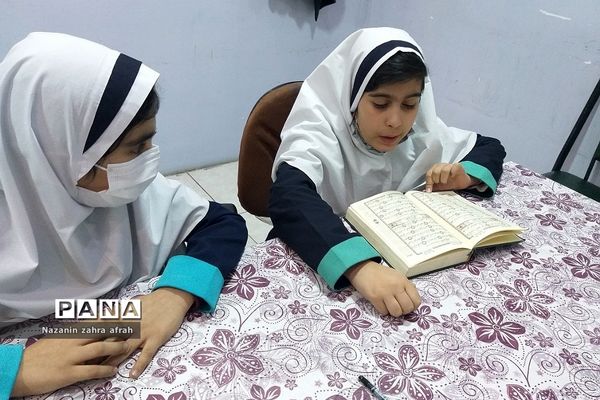 برگزاری امتحانات مرحله آموزشگاهی قرآن و عترت در رودهن