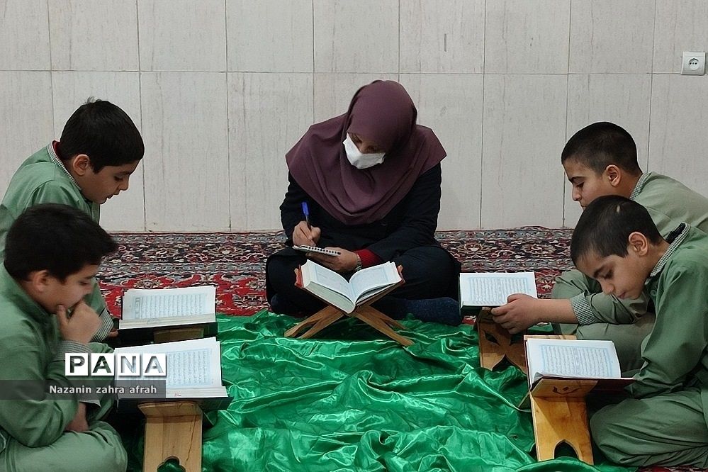 برگزاری امتحانات مرحله آموزشگاهی قرآن و عترت در رودهن