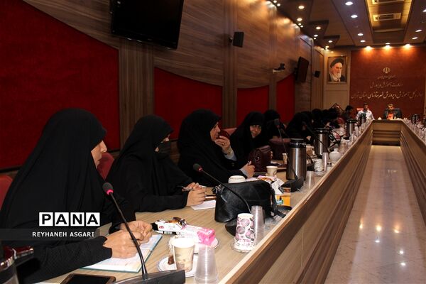 نشست هم‌اندیشی فرماندهان بسیج دانش‌آموزی شهرستان‌های استان تهران
