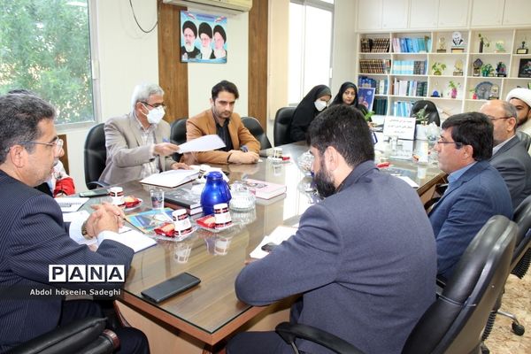 جلسه شورای هماهنگی تشکل‌های دانش‌آموزی استان بوشهر