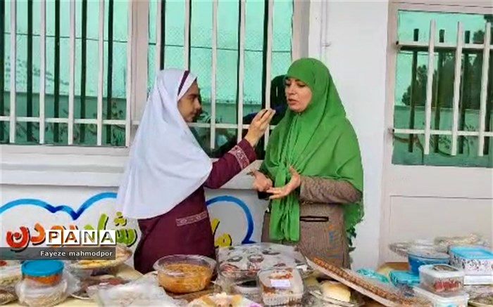 مدرسه کانون آموزش‌های اجتماعی و انسانی به دانش‌آموزان است/فیلم