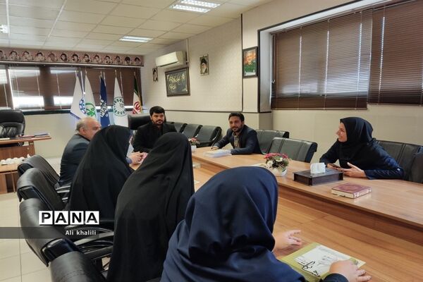 تجلیل از بانوان شاغل در سازمان دانش‌آموزی فارس به‌مناسبت بزرگداشت مقام زن و میلاد حضرت زهرا (س)