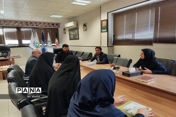 تجلیل از بانوان شاغل در سازمان دانش‌آموزی فارس به‌مناسبت بزرگداشت مقام زن و میلاد حضرت زهرا (س)
