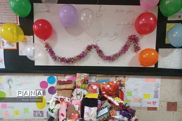 بزرگداشت حضرت فاطمه در‌ مدرسه آیت الله خامنه‌ای