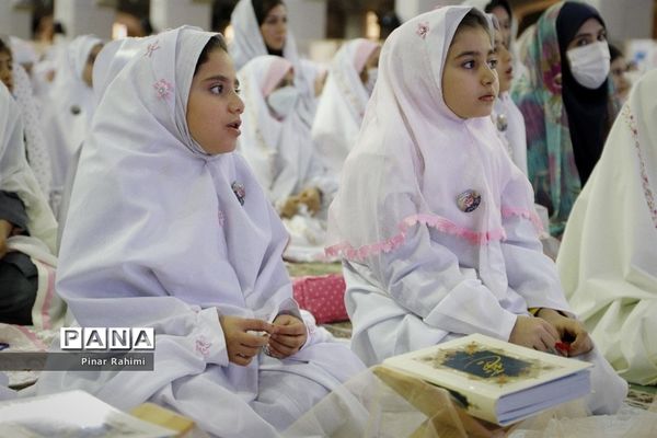 جشن شکوفایی  پنج هزار نفری دانش‌آموزان دختر