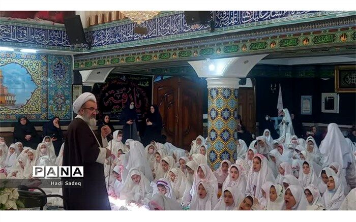 پیروی از سیره حضرت زهرا(س) موجب رستگاری دنیوی و اخروی است