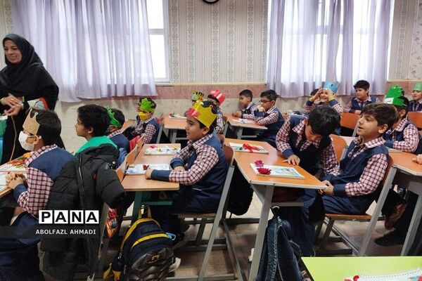 جشن قرآن دبستان پسرانه شهیدان قمی فشافویه