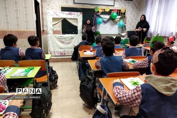 جشن قرآن دبستان پسرانه شهیدان قمی فشافویه