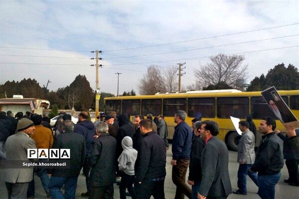 راهپیمایی در پی محکوم کردن اهانت نشریه فرانسوی به رهبری، در پاکدشت