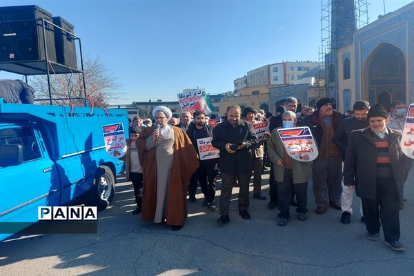 محکومیت اقدام موهن نشریه فرانسوی در نماز جمعه ملارد