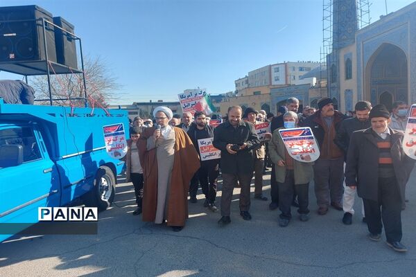محکومیت اقدام موهن نشریه فرانسوی در نماز جمعه ملارد