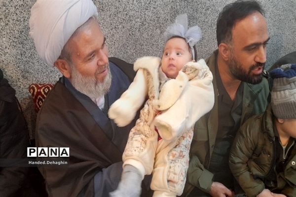 تقدیر از مادران دارای سه فرزند پاکدشتی