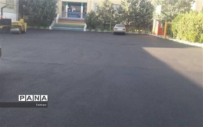 ادامه روند اجرای عملیات آسفالت‌ریزی در مدارس منطقه ۱۴