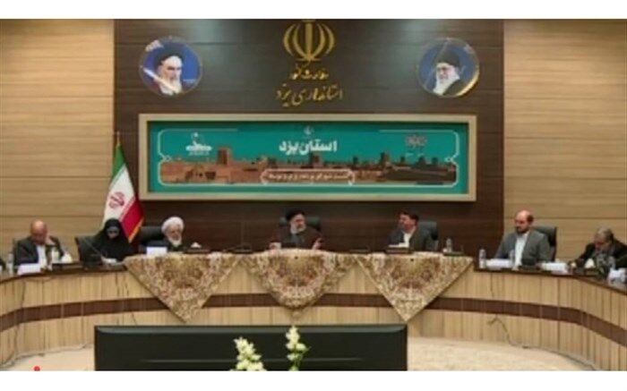 افرادی که مانع پیشرفت و تحول نظام اداری هستند؛ بدون رودربایستی کنار بگذارید