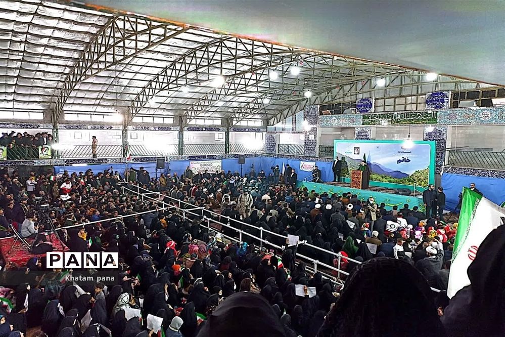 استقبال بی‌نظیر مردم شهرستان خاتم از رئیس‌جمهوری