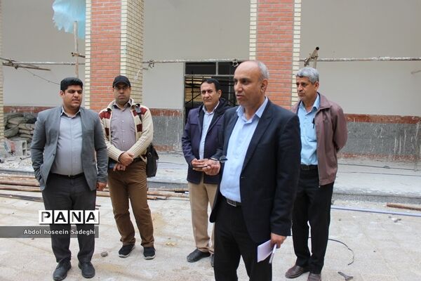 بازدید خبرنگاران از مدرسه دوستان در بوشهر