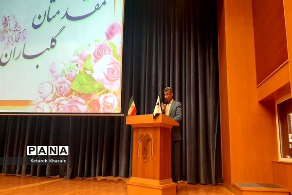 مراسم روز مادر دبستان احدیان در فرهنگسرای آریو مصلی نژاد
