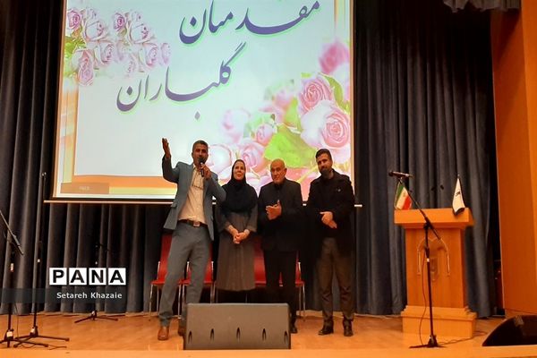 مراسم روز مادر دبستان احدیان در فرهنگسرای آریو مصلی نژاد