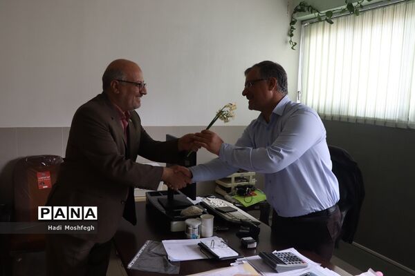تجلیل از بانوان شاغل در حوزه  اداره‌کل آموزش و پرورش فارس