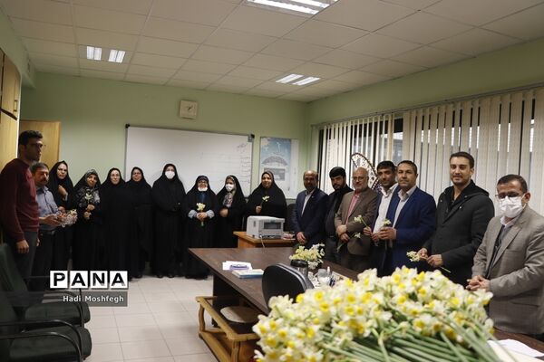 تجلیل از بانوان شاغل در حوزه  اداره‌کل آموزش و پرورش فارس