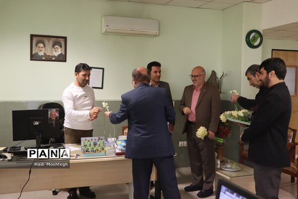 تجلیل از بانوان شاغل در حوزه  اداره‌کل آموزش و پرورش فارس