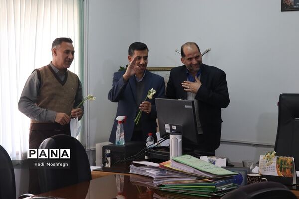 تجلیل از بانوان شاغل در حوزه  اداره‌کل آموزش و پرورش فارس