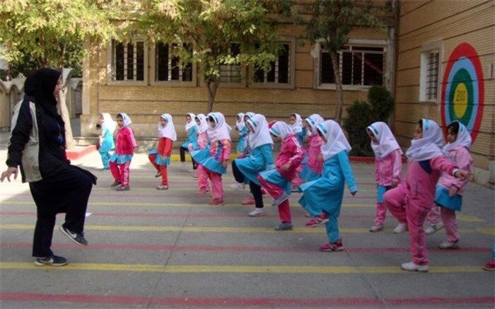 نقش ورزش در پیشگیری از بیماری‌ها، ایجاد نشاط و تقویت روحیه تعاون در دانش آموزان