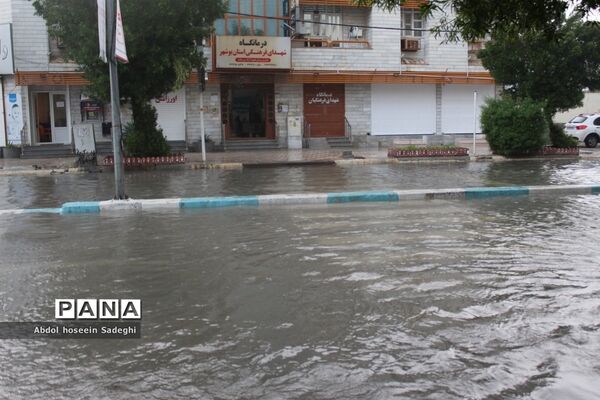 بارش باران و آبگرفتگی معابر در بوشهر
