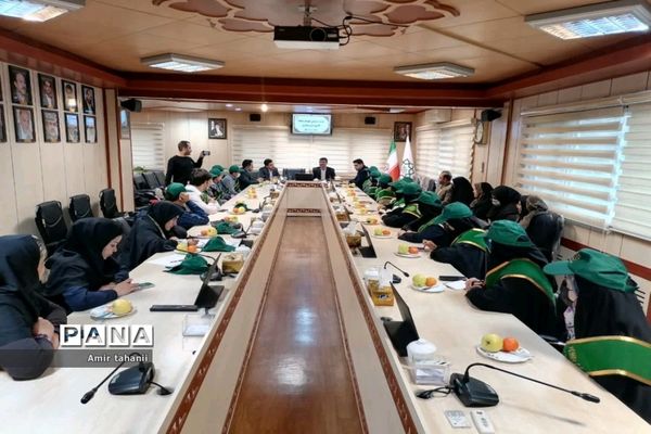 اولین گردهمایی شهرداران مدارس منطقه ۱۸