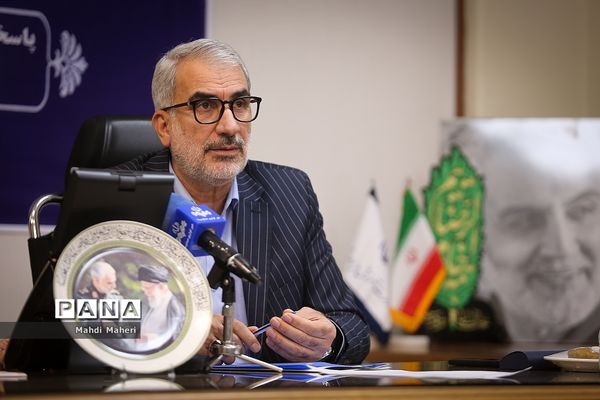 پاسخگویی وزیر آموزش و پرورش به مطالبات مردم با حضور در مرکز ارتباطات مردمی نهاد ریاست‌جمهوری