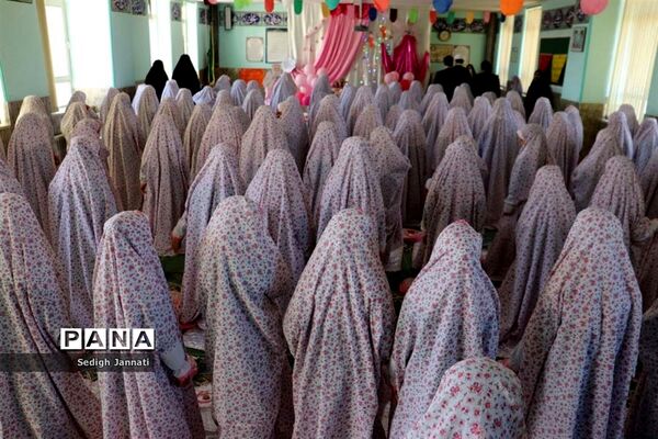 برگزاری جشن تکلیف مدارس آباده