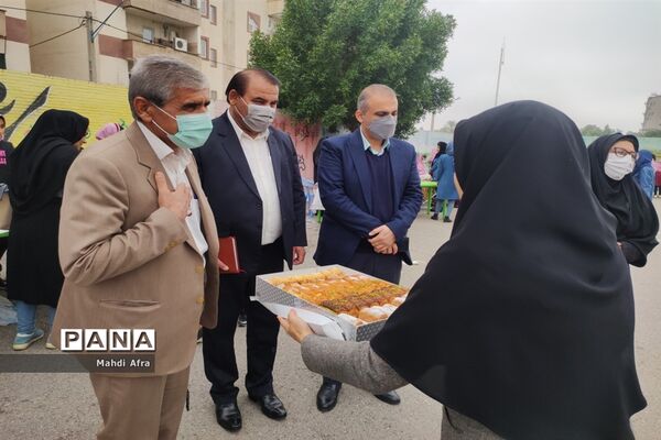برگزاری بازارچه خیریه  در دبستان صدیقات 2 بهبهان