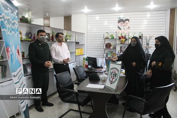 جلسه پیشگیری از آسیب‌های فضای مجازی بر کودکان