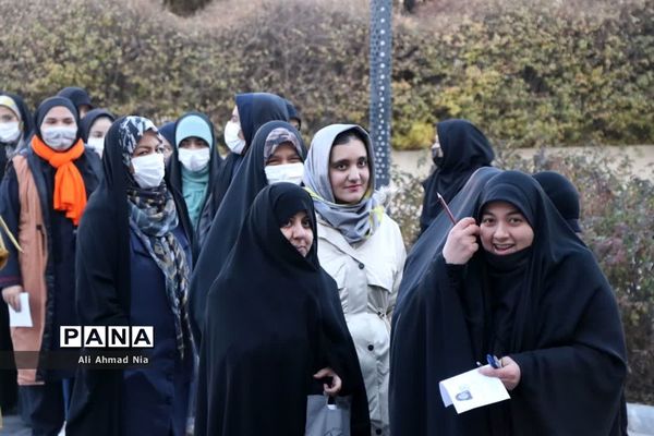 بازدید وزیر علوم از حوزه کنکور دانشگاه قم