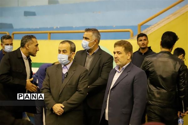 بازدید استاندار خراسان جنوبی از روند برگزاری آزمون سراسری