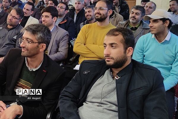کارگاه آسیب‌ها و ویژگی‌های نوجوان امروزی در حاشیه دوره راه مربی در دماوند